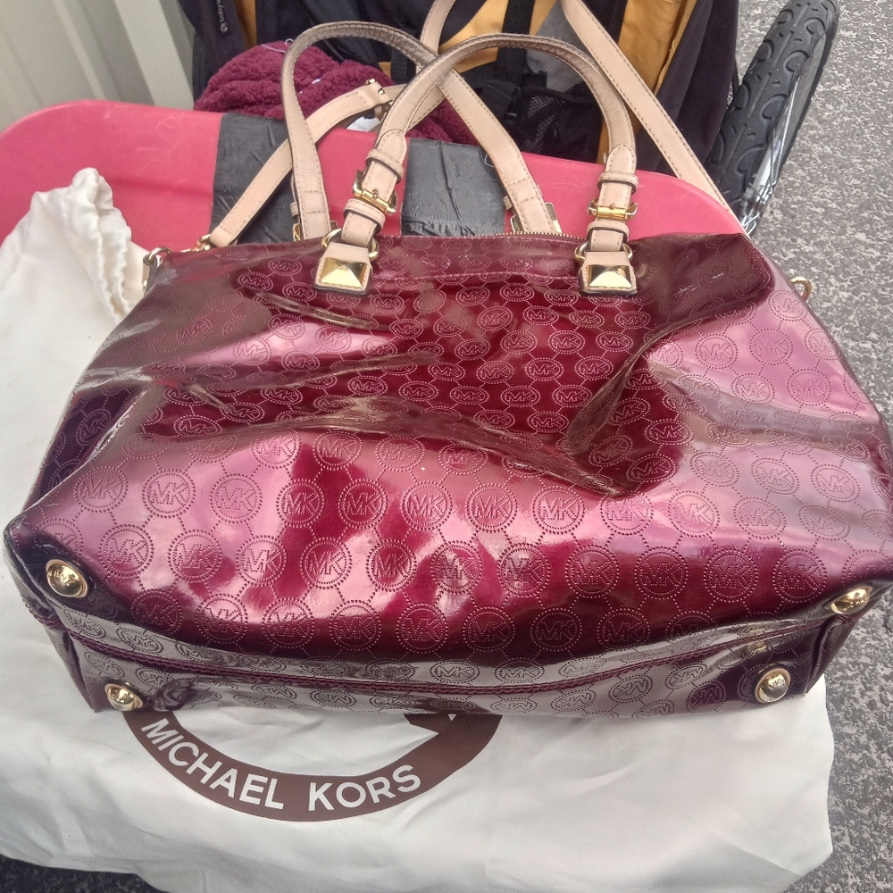 Authentic Michael Kors Handbag - image 1
